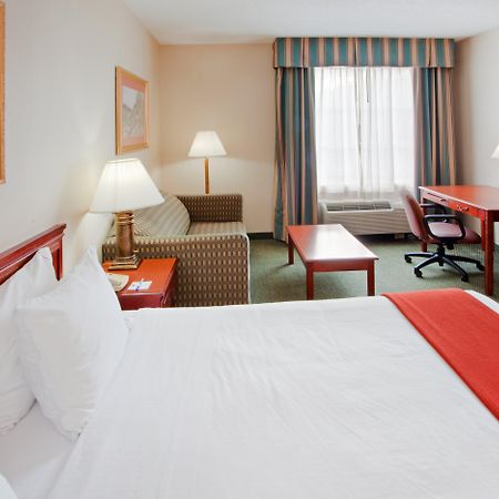 Holiday Inn Express Hanover By Ihg Стая снимка