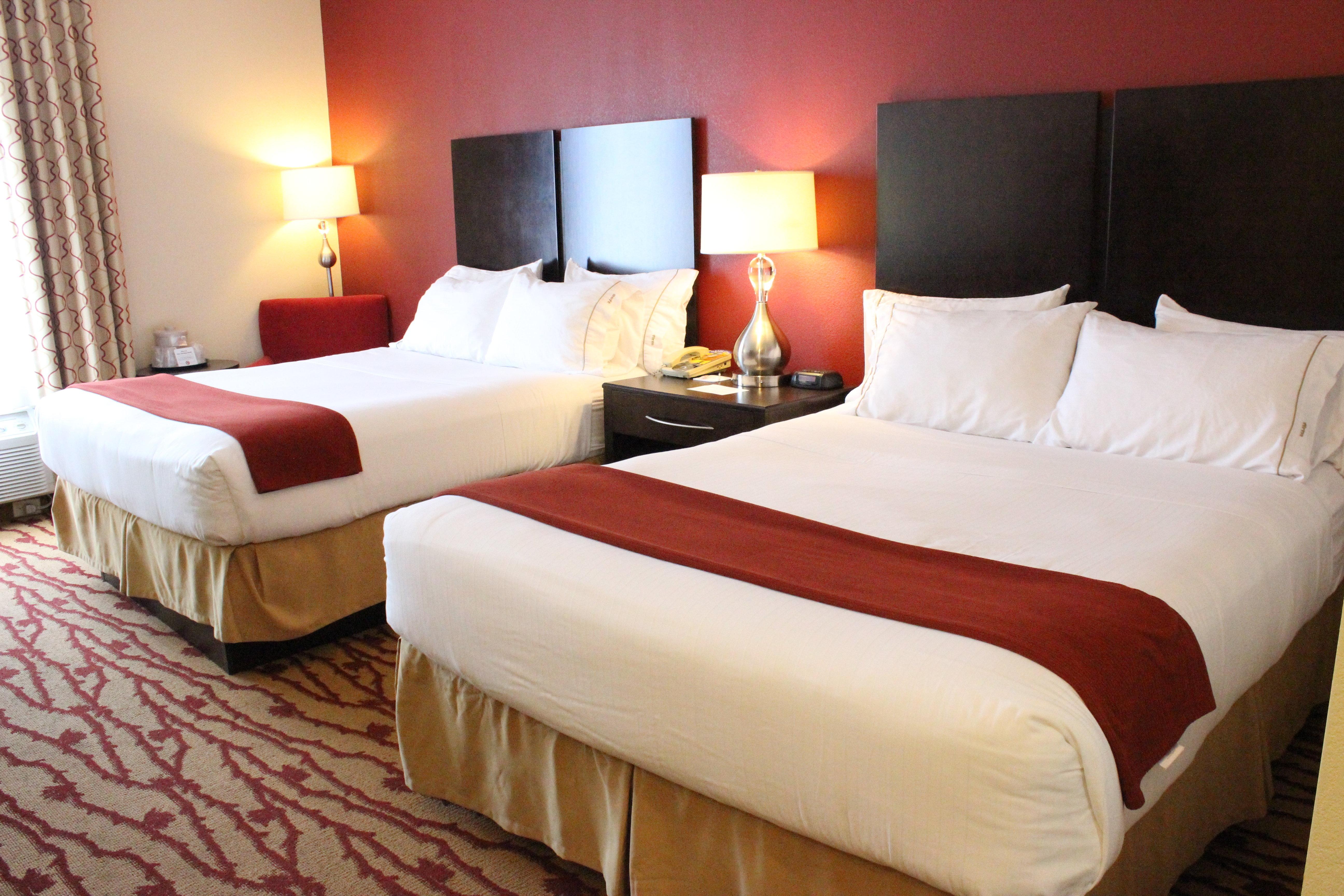 Holiday Inn Express Hanover By Ihg Екстериор снимка