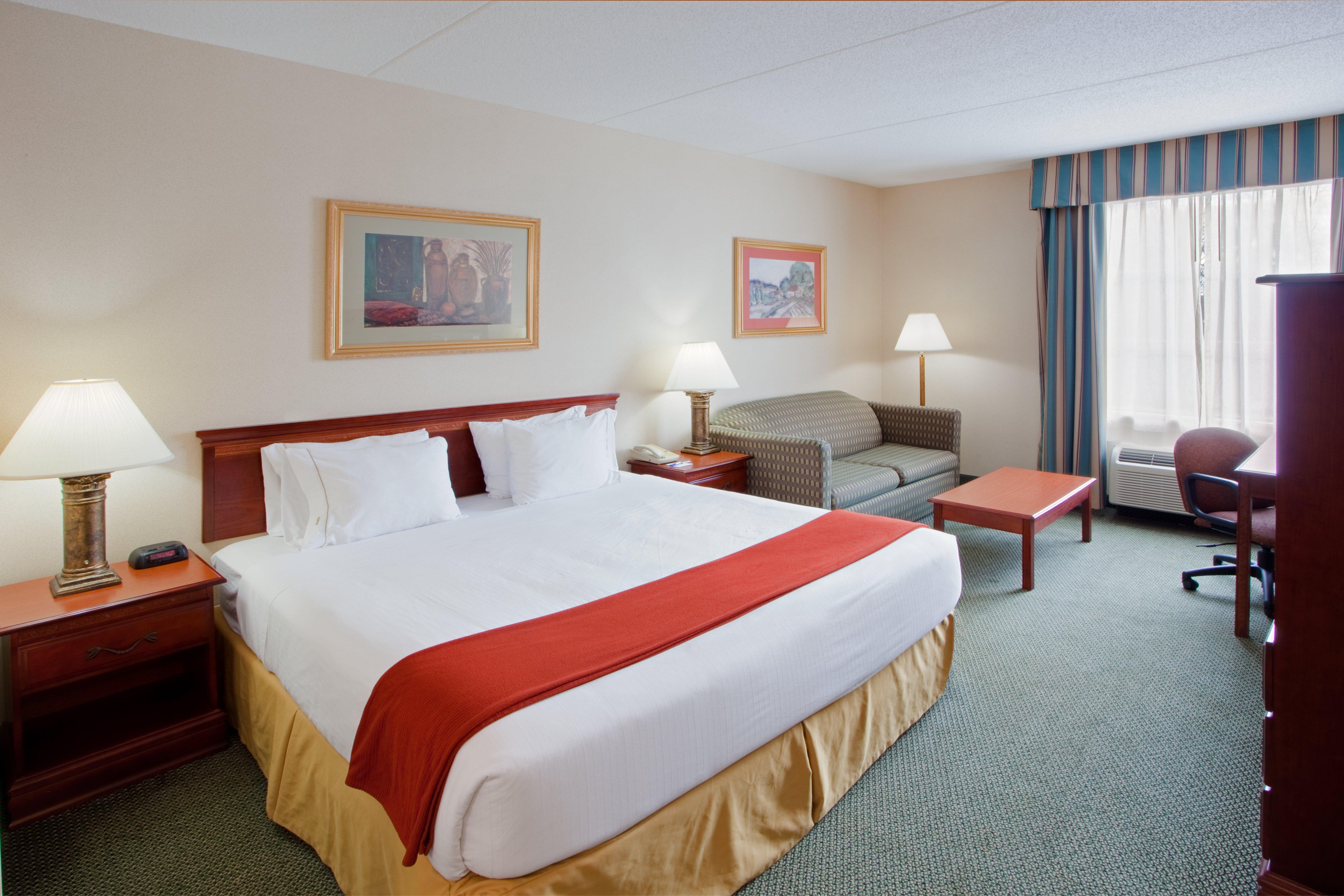 Holiday Inn Express Hanover By Ihg Стая снимка