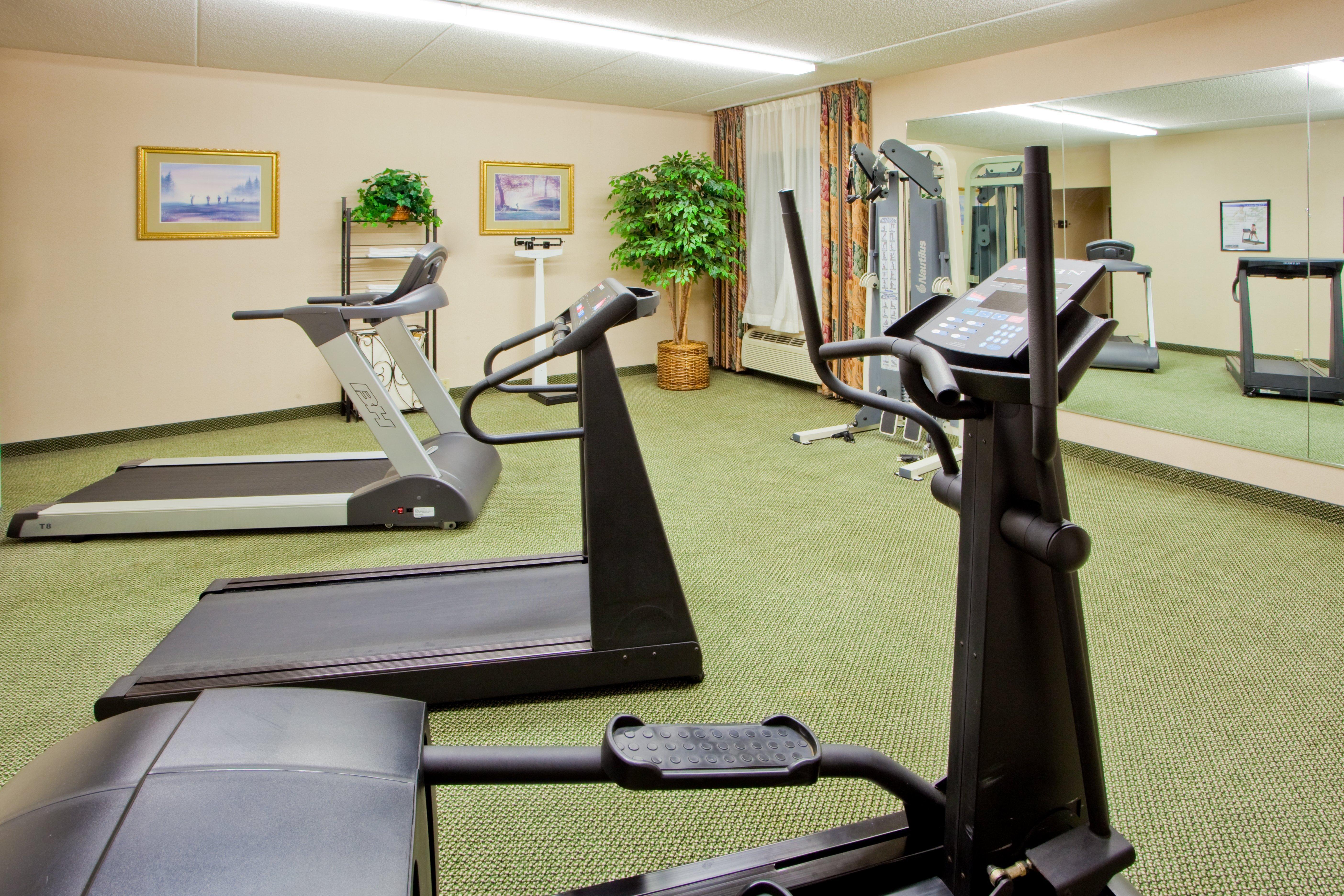 Holiday Inn Express Hanover By Ihg Екстериор снимка