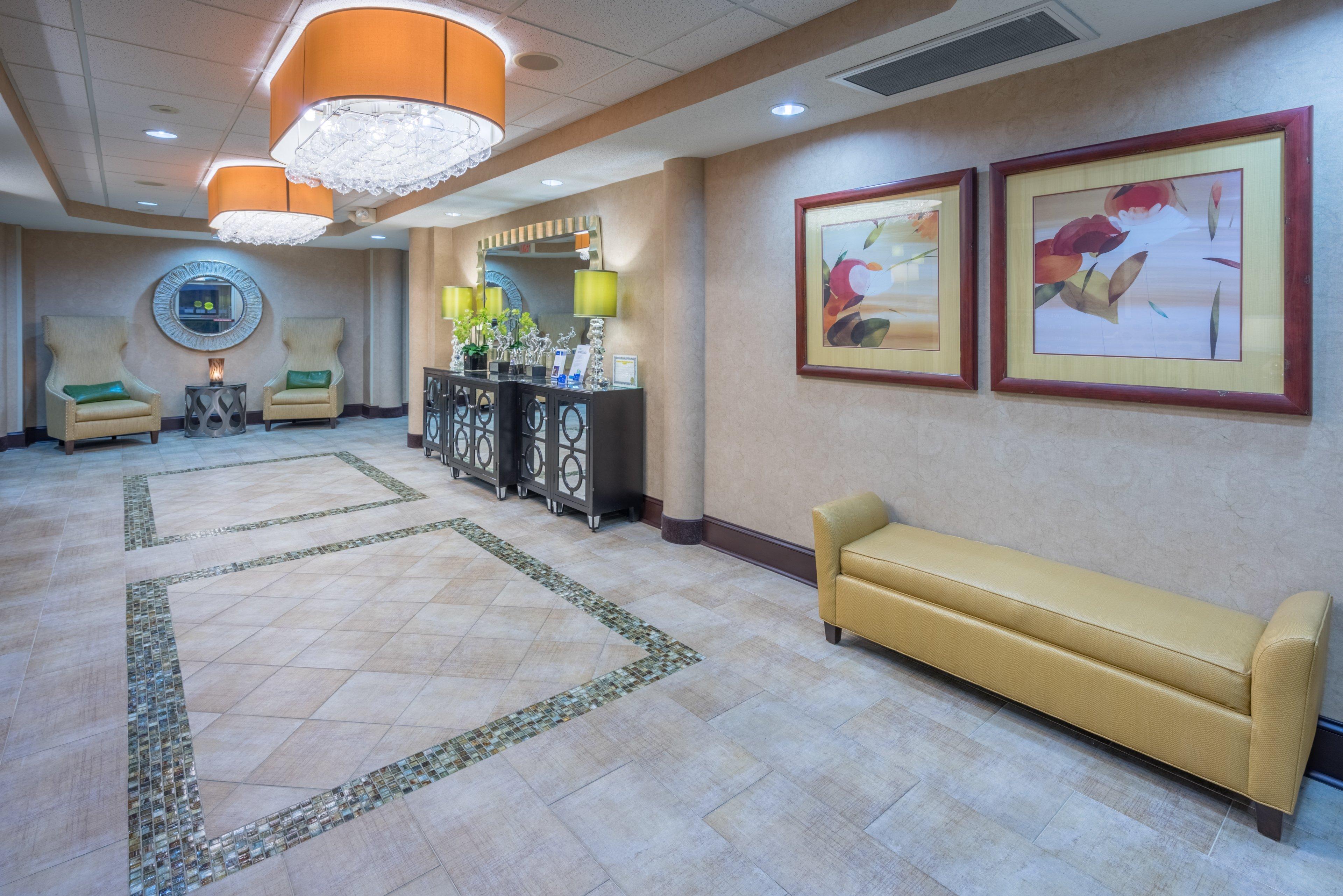 Holiday Inn Express Hanover By Ihg Екстериор снимка