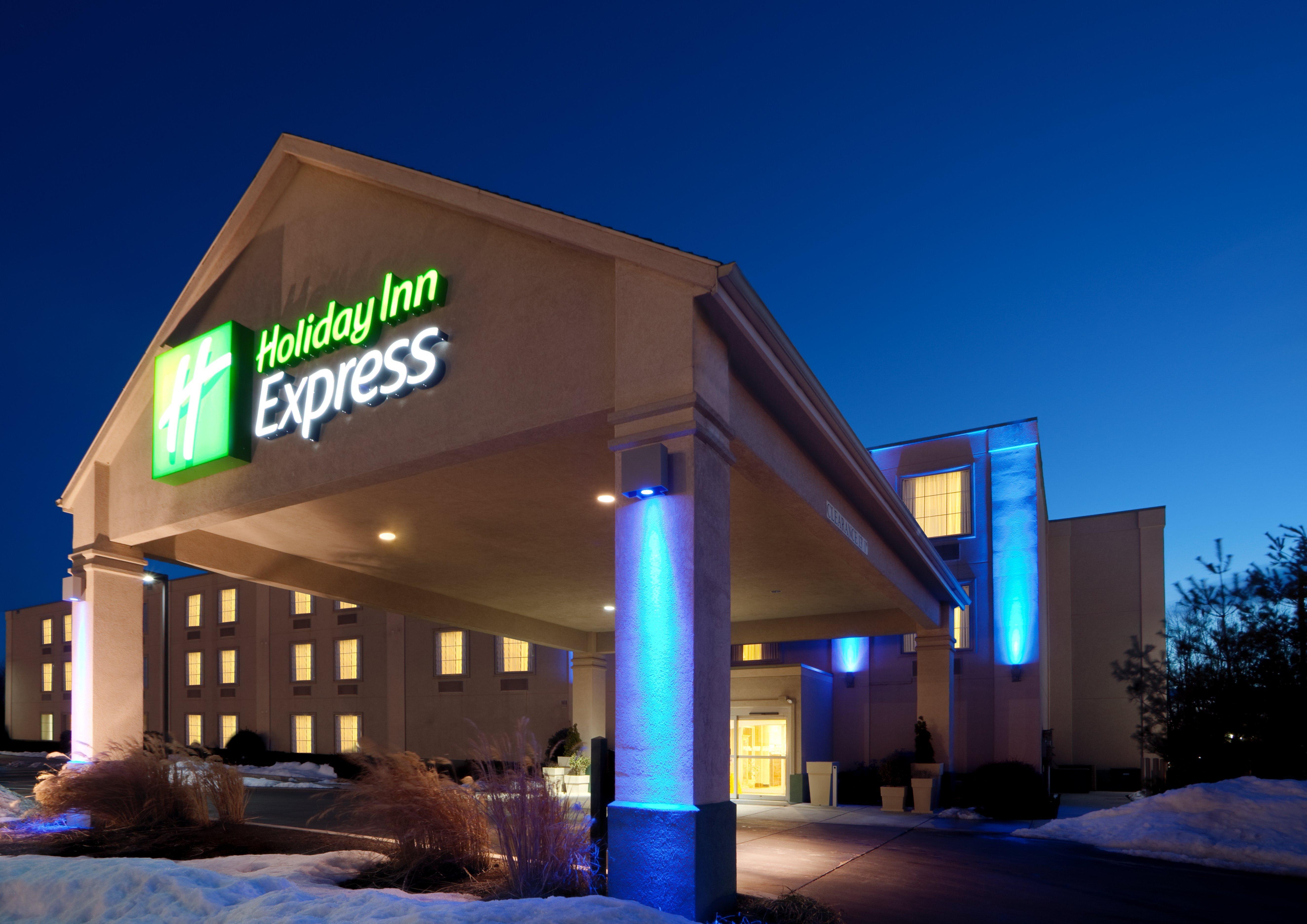 Holiday Inn Express Hanover By Ihg Екстериор снимка