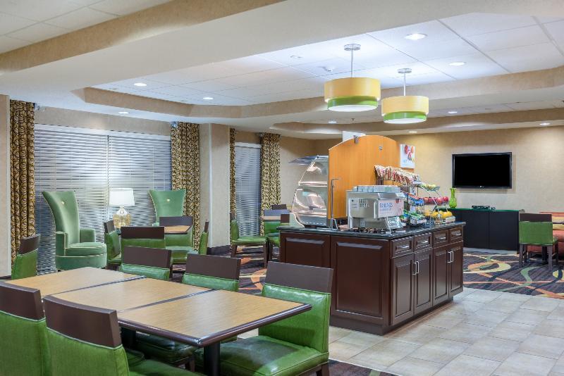 Holiday Inn Express Hanover By Ihg Екстериор снимка